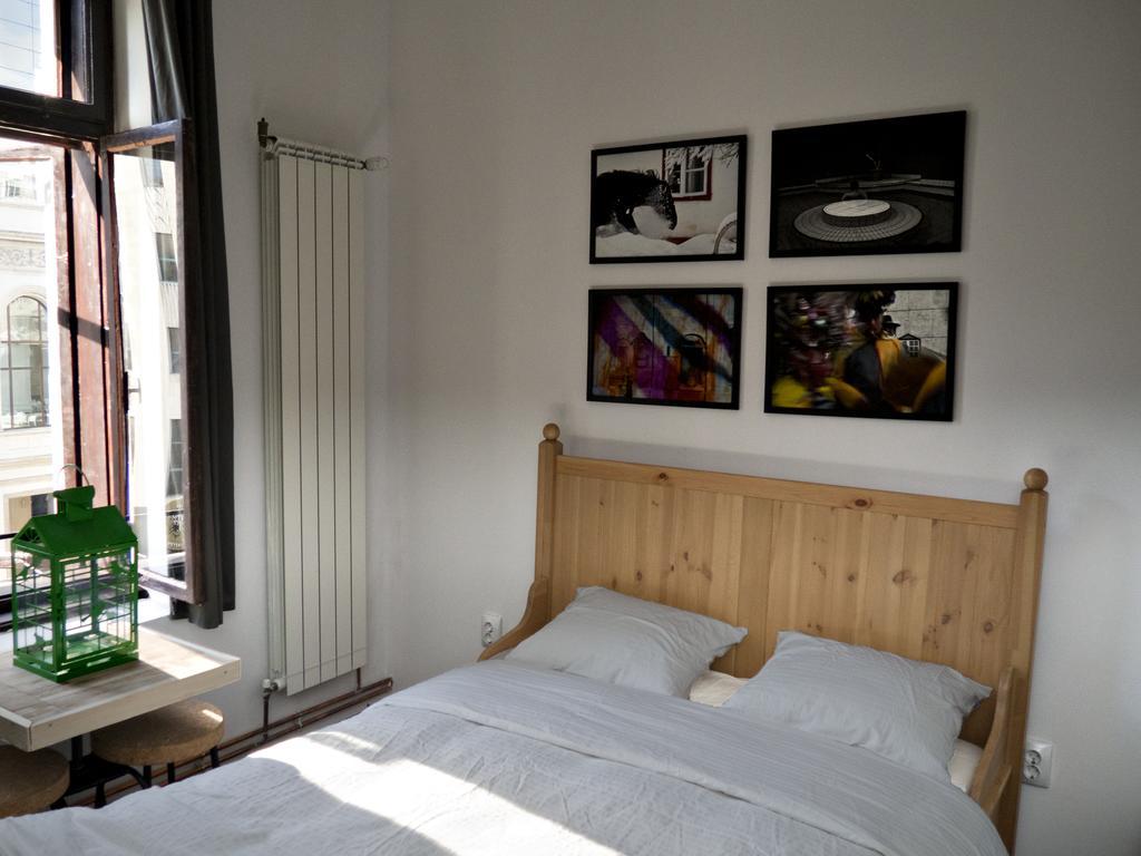 Victoria Poshtel Bucharest Hostel Room photo